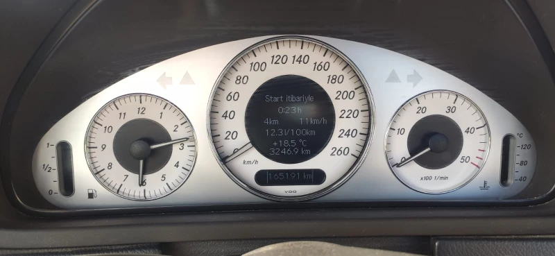 Mercedes-Benz CLK 320 7G-Tronic, снимка 9 - Автомобили и джипове - 53439444