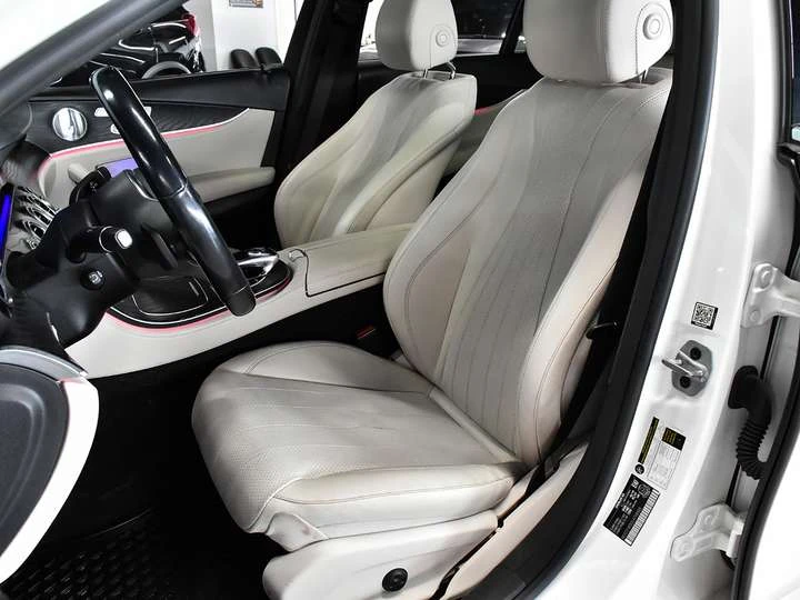 Mercedes-Benz E 350 No Accident l 4Matic l E350 l AMG l, снимка 11 - Автомобили и джипове - 53769861