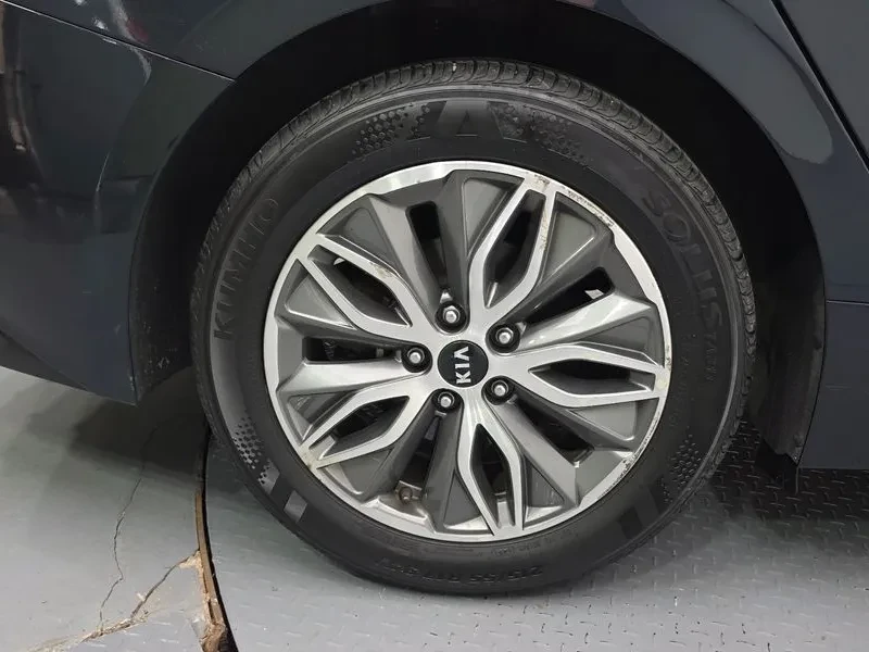 Kia K5 2.0 Hybrid Signature - САМО 30% АВАНС!, снимка 5 - Автомобили и джипове - 55991716