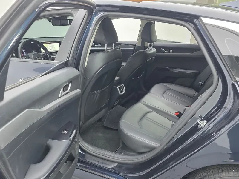 Kia K5 2.0 Hybrid Signature - САМО 30% АВАНС!, снимка 12 - Автомобили и джипове - 55991716