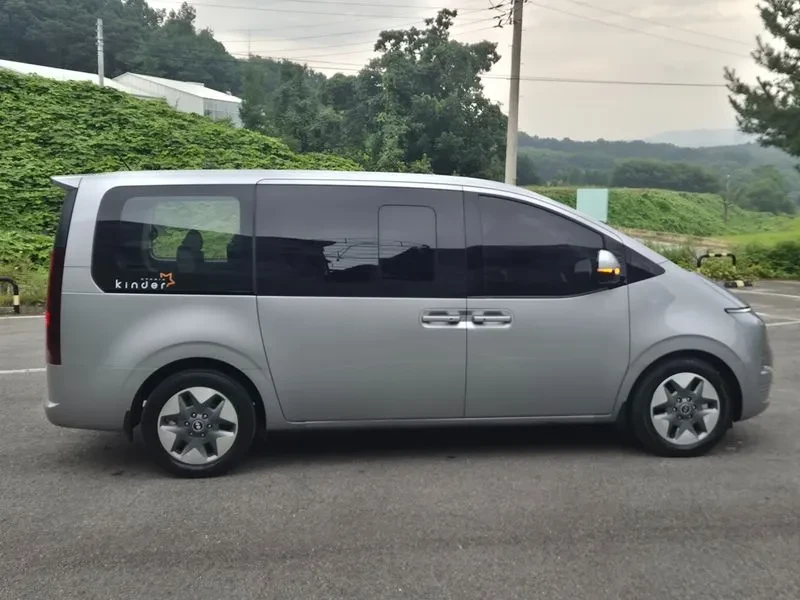 Hyundai Staria  11-Seater Modern | Mobile.bg � ����������� 5