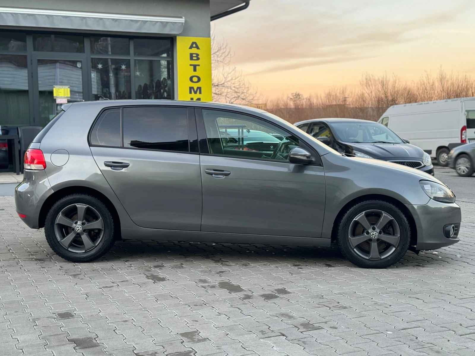 VW Golf 149234км, Нави, автомат - изображение 2