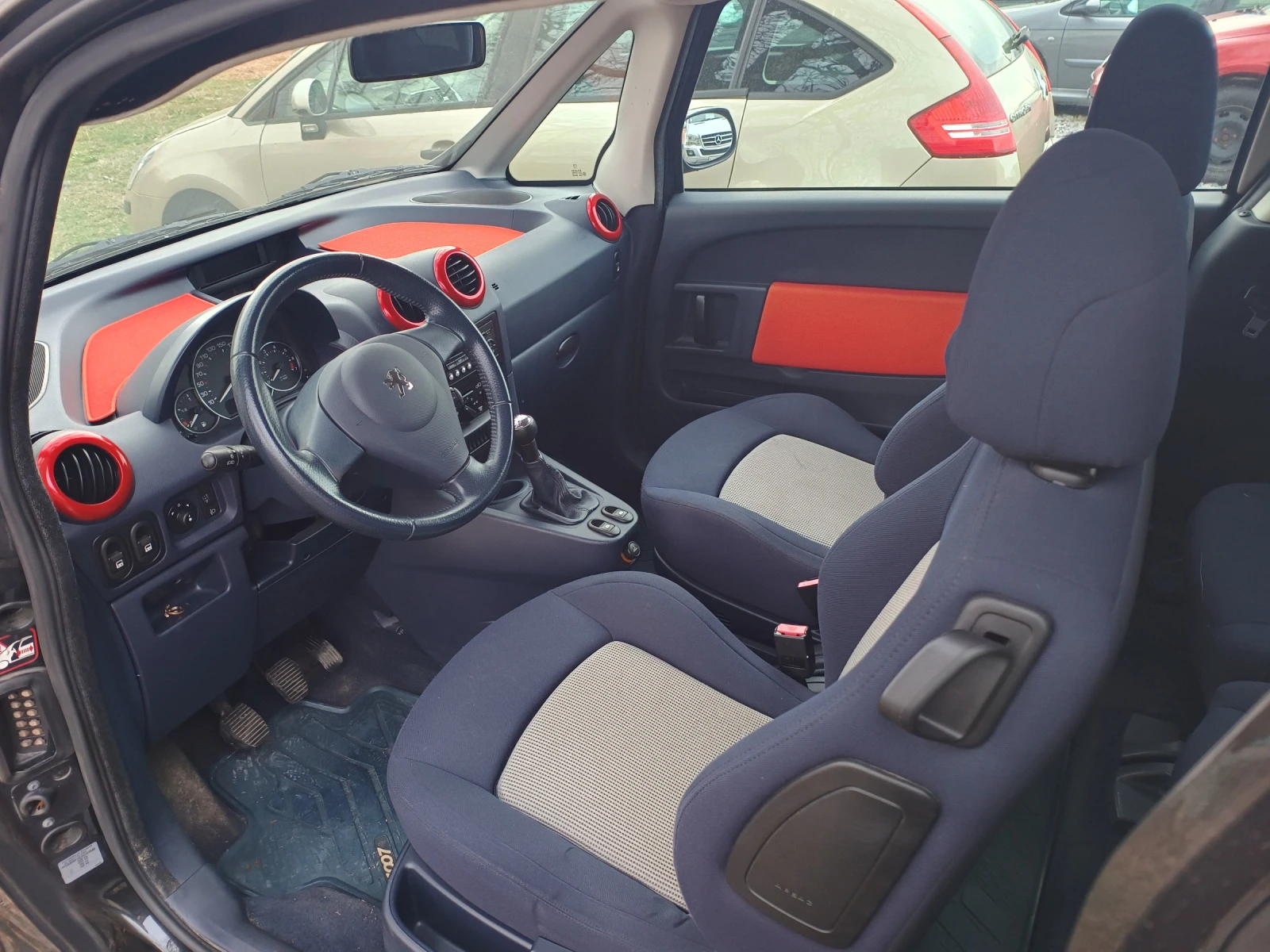 Peugeot 1007 1.6 16V/ TRENDY Sport  | Mobile.bg   13