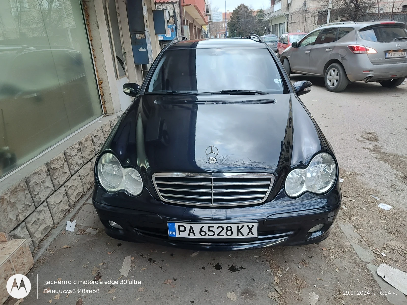 Mercedes-Benz C 200  - изображение 7