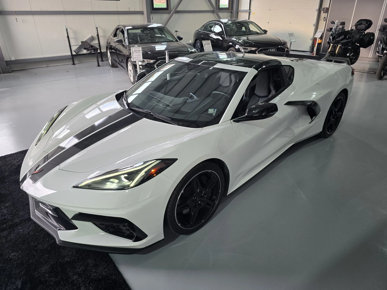 Chevrolet Corvette Z51 Performance  - изображение 9