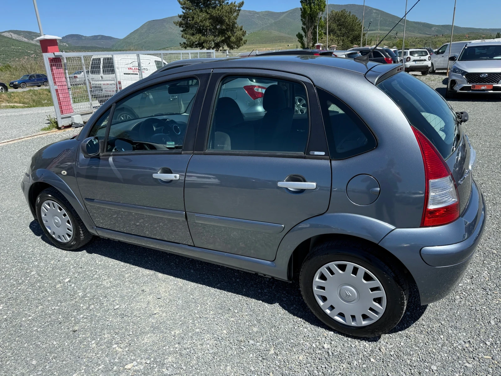 Citroen C3 (KATO НОВА) - изображение 9