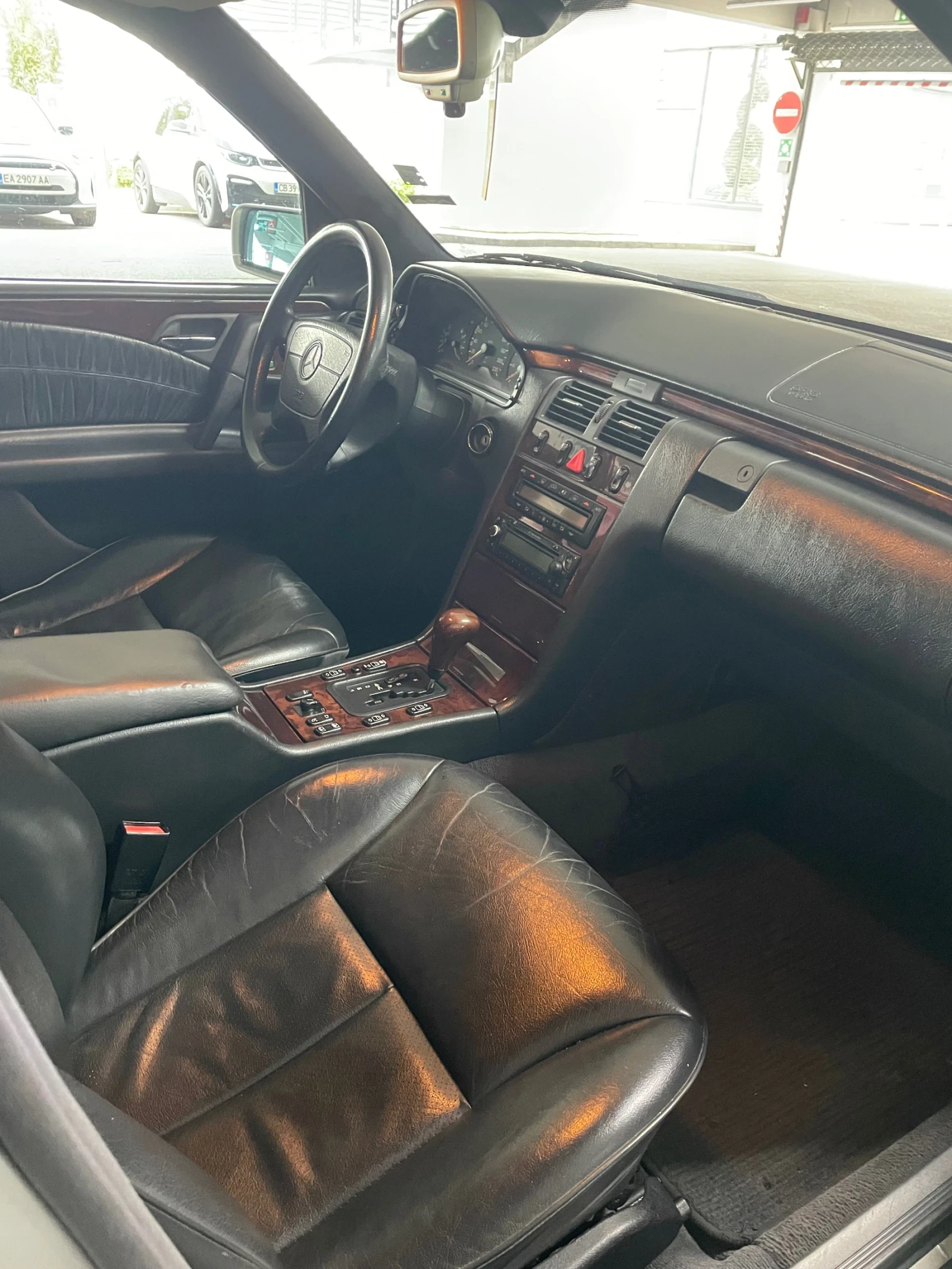 Mercedes-Benz E 290 TD - изображение 6