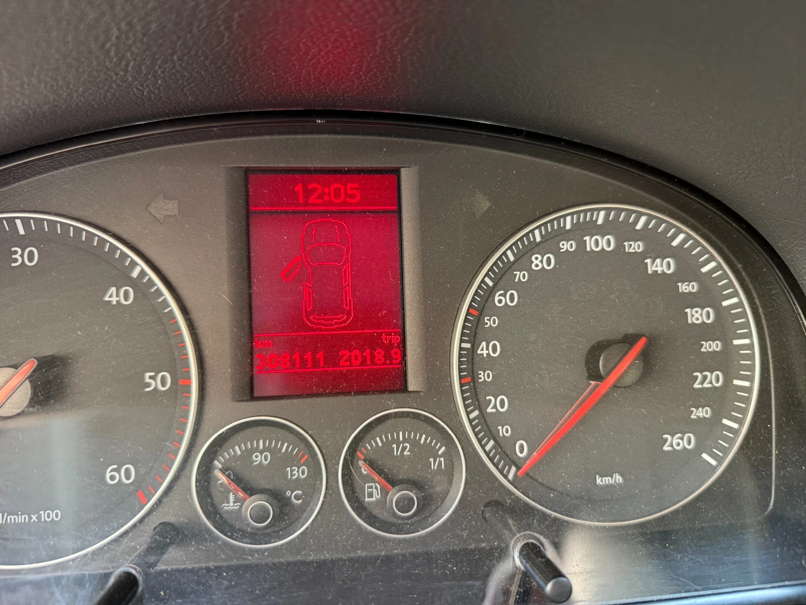 VW Touran 1, 9 TDI - изображение 7