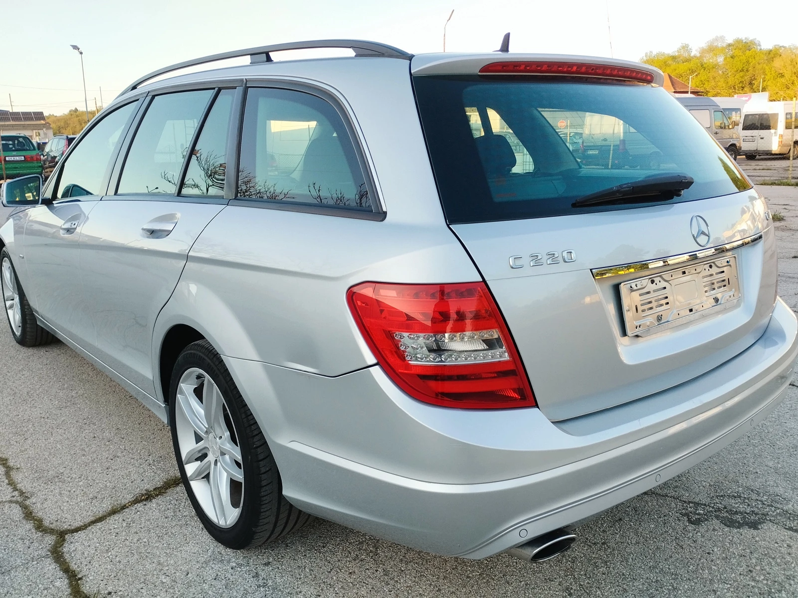 Mercedes-Benz C 220 2.2CDI FACE LED - изображение 4