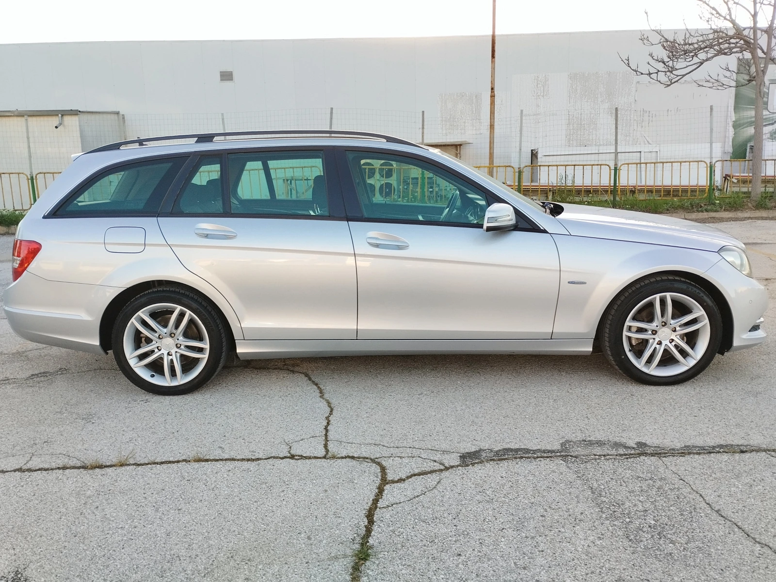 Mercedes-Benz C 220 2.2CDI FACE LED - изображение 6