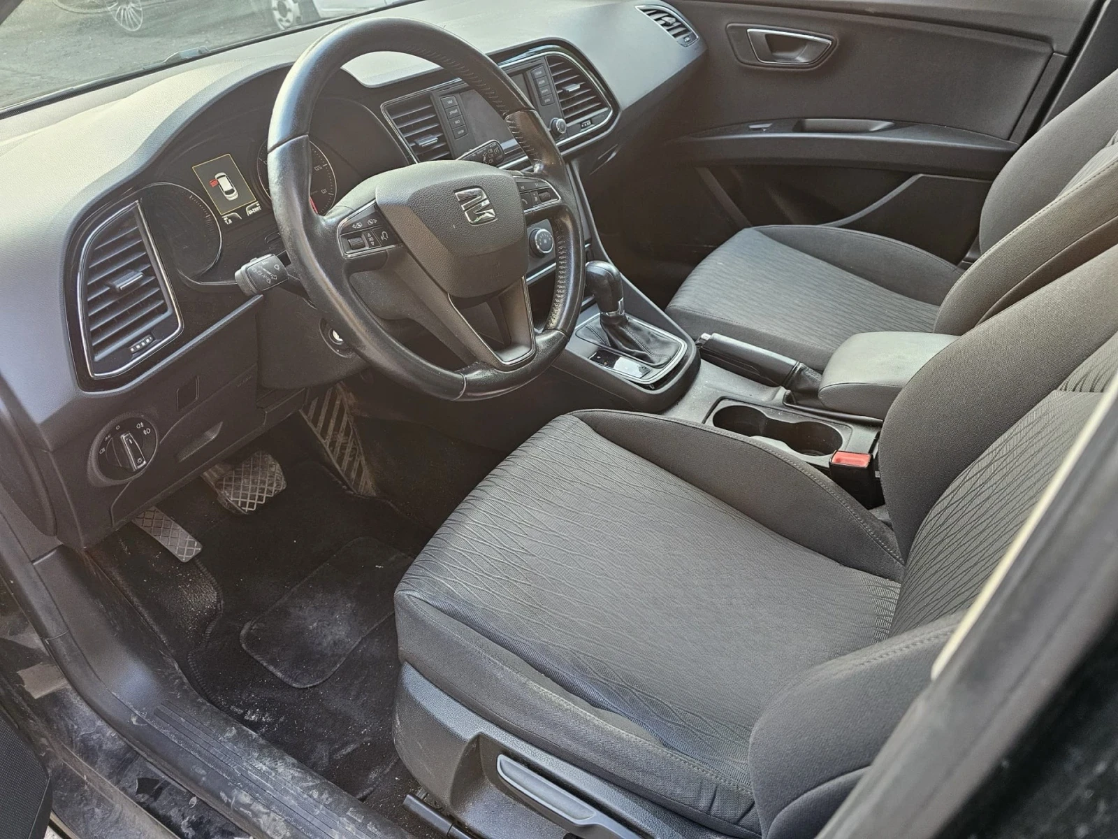 Seat Leon 1.6tdi clh dsg7  - изображение 4