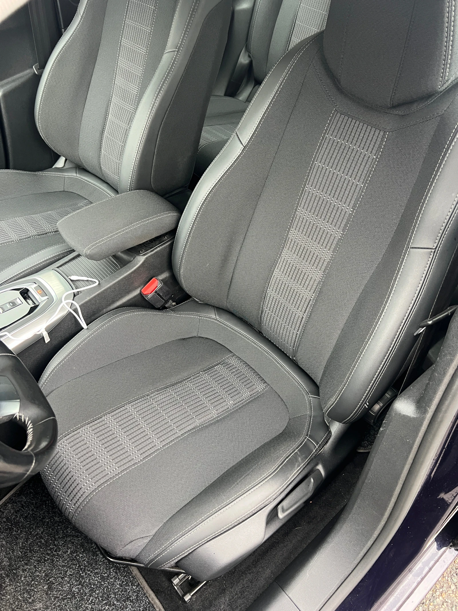 Peugeot 308 1.5 EAT8 - изображение 5