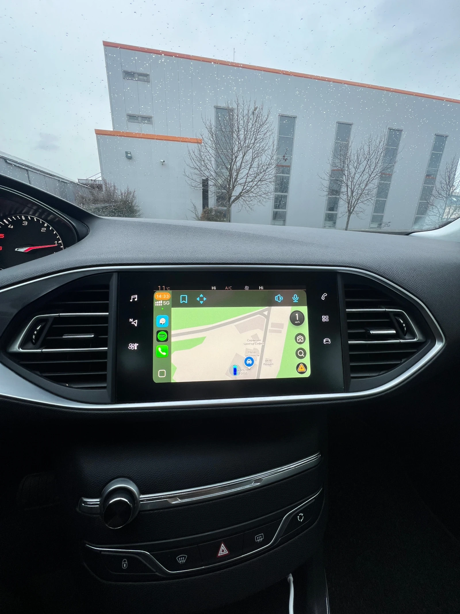 Peugeot 308 1.5 EAT8 - изображение 10
