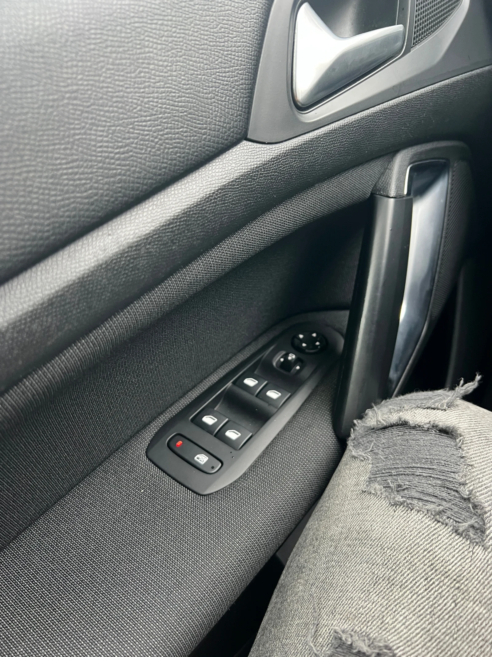 Peugeot 308 1.5 EAT8 - изображение 9