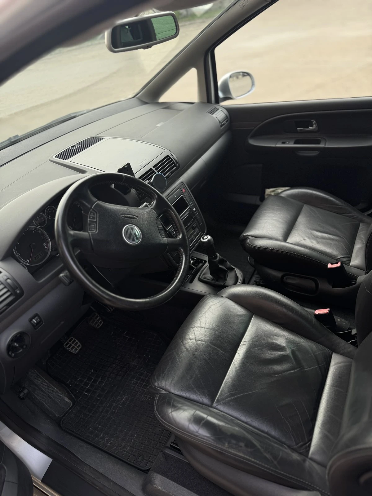 VW Sharan  - изображение 2