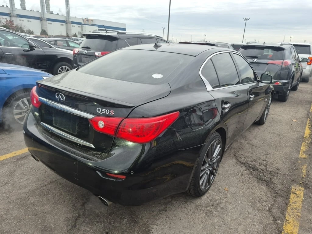 Infiniti Q50 * RED SPORT 400 * CARFAX *  - изображение 3