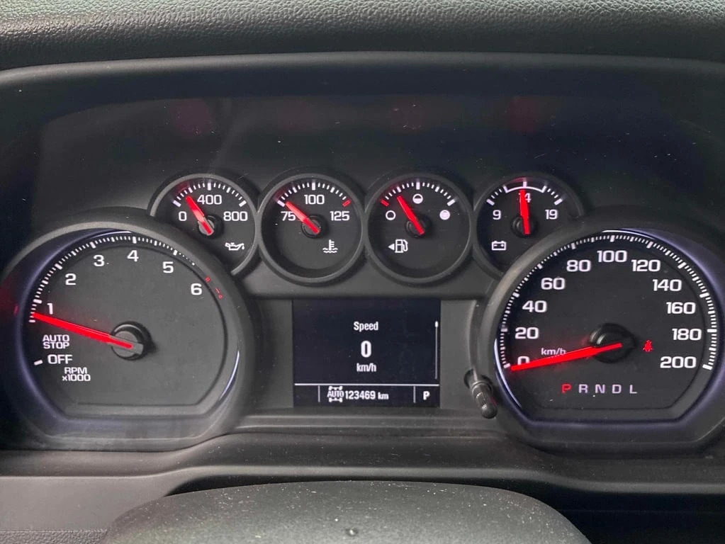 Chevrolet Silverado 2022 * CUSTOM * ОТ ПРЕДСТАВИТЕЛСТВО - изображение 8