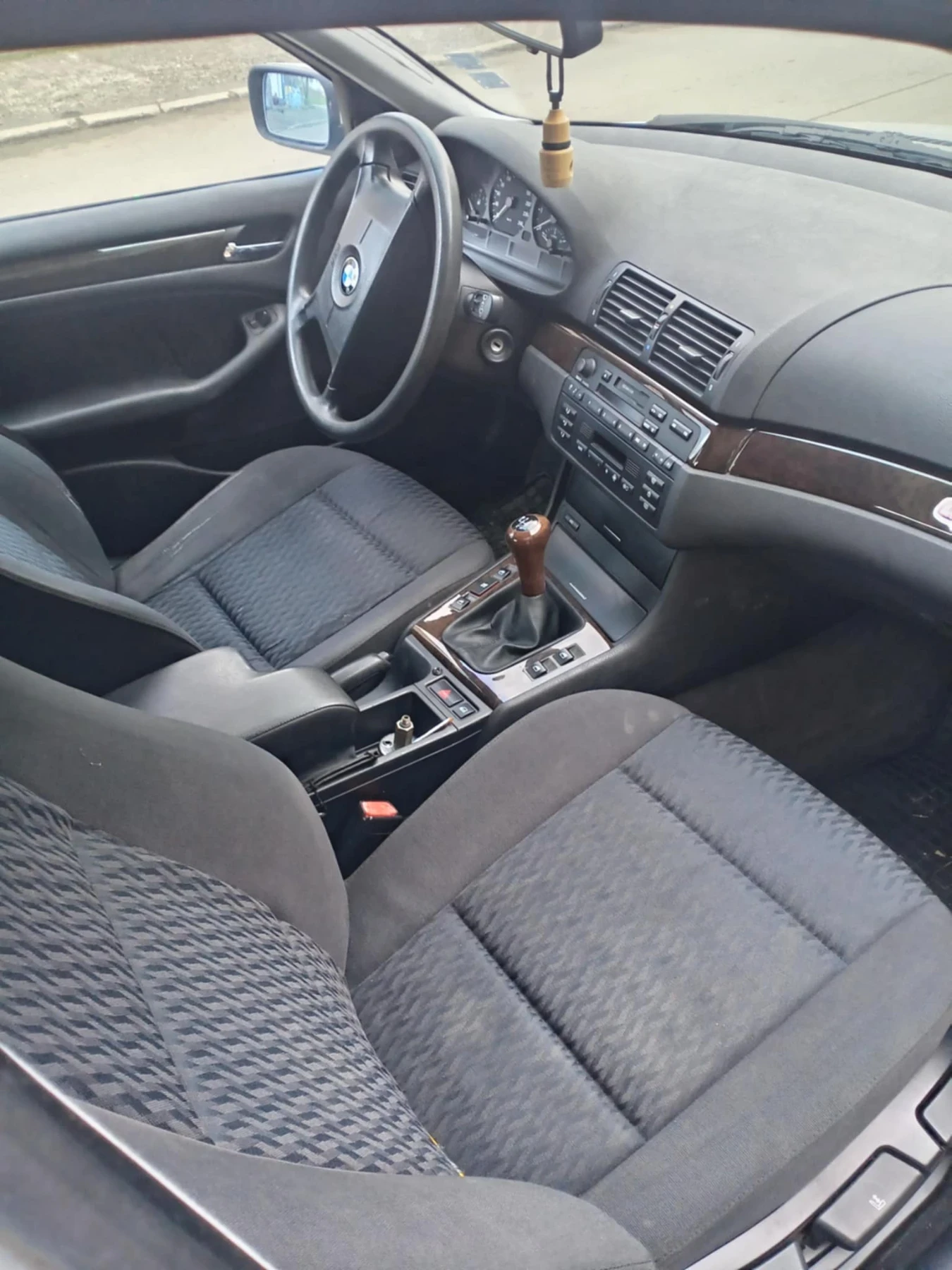 BMW 318  - изображение 3