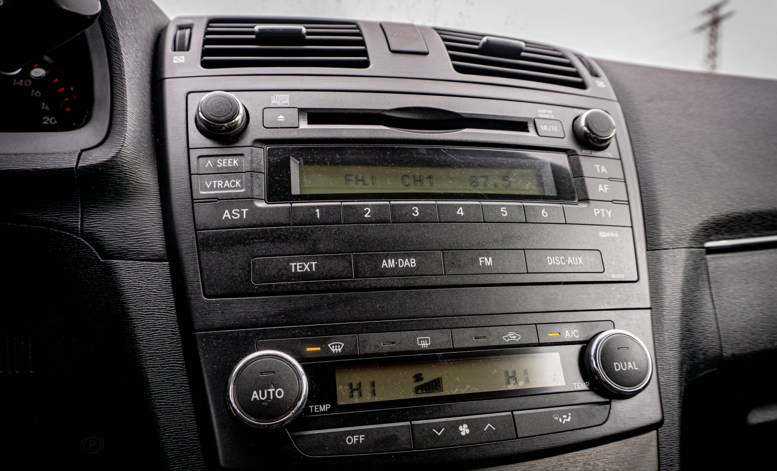 Toyota Avensis 1.8 ������ | ����� ����� ���������! � ��������!  | Mobile.bg � ����������� 11