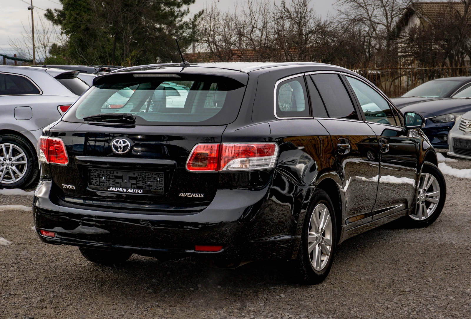 Toyota Avensis 1.8 бензин | Много добро състояние! С Гаранция!  - изображение 4