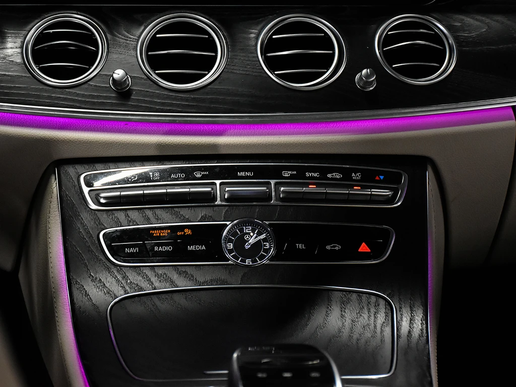 Mercedes-Benz E 350 No Accident l 4Matic l E350 l AMG l, снимка 13 - Автомобили и джипове - 53769861