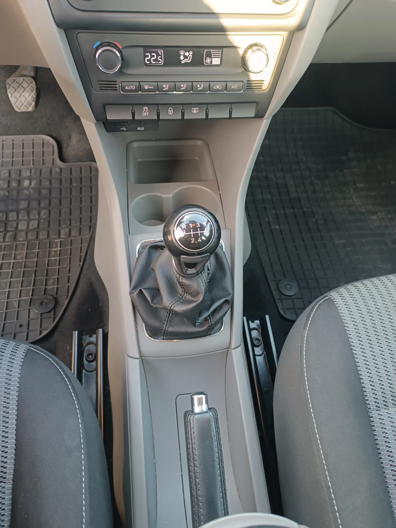 Seat Toledo 1, 2 TSI, 4 цилиндъра, ПЕРФЕКТЕН, ЛИЗИНГ , снимка 10 - Автомобили и джипове - 53872594