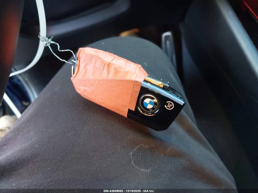 BMW i5 M60, снимка 11 - Автомобили и джипове - 53966234