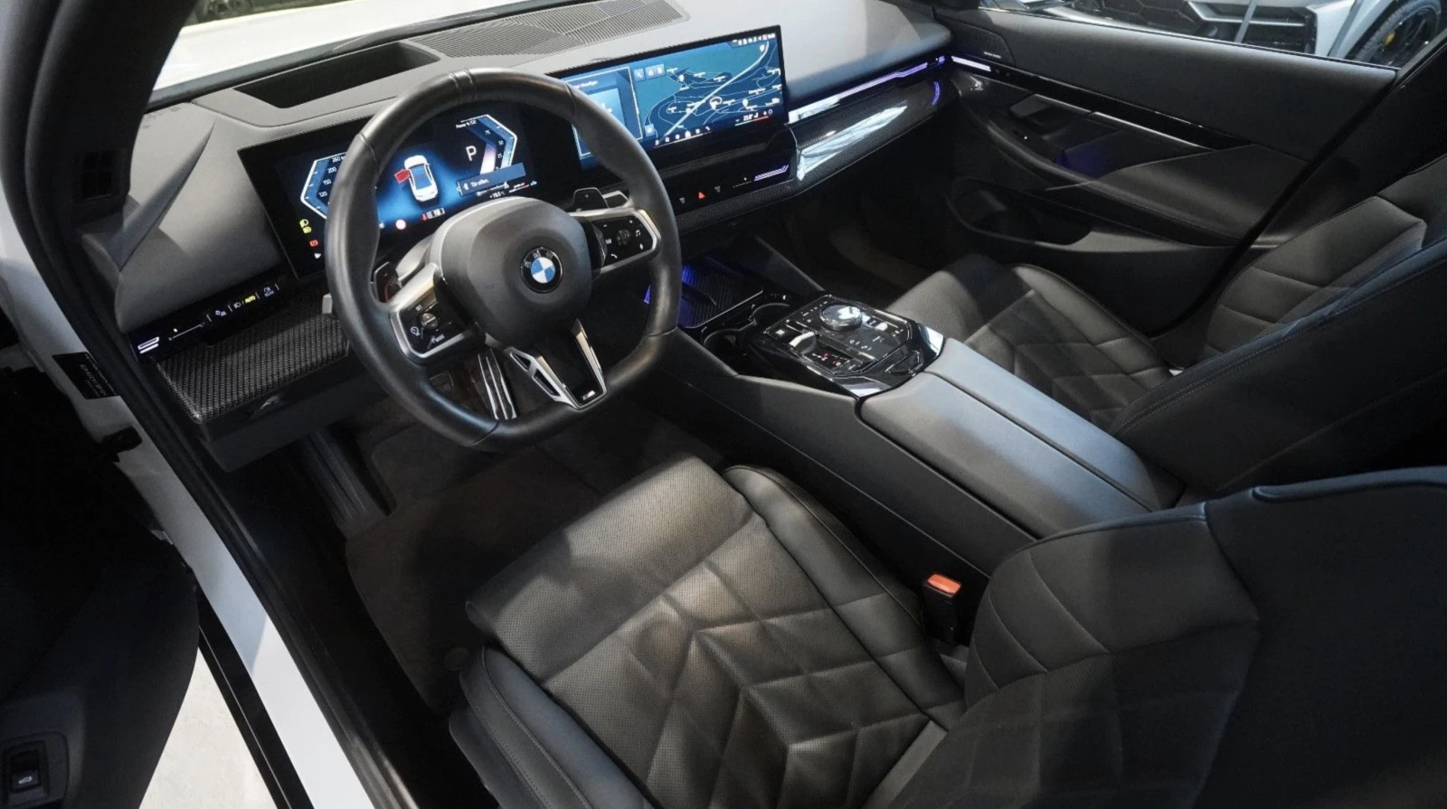 BMW 520 M-SPORT* CARBON* ОБДУХВАНЕ, снимка 5 - Автомобили и джипове - 53996628