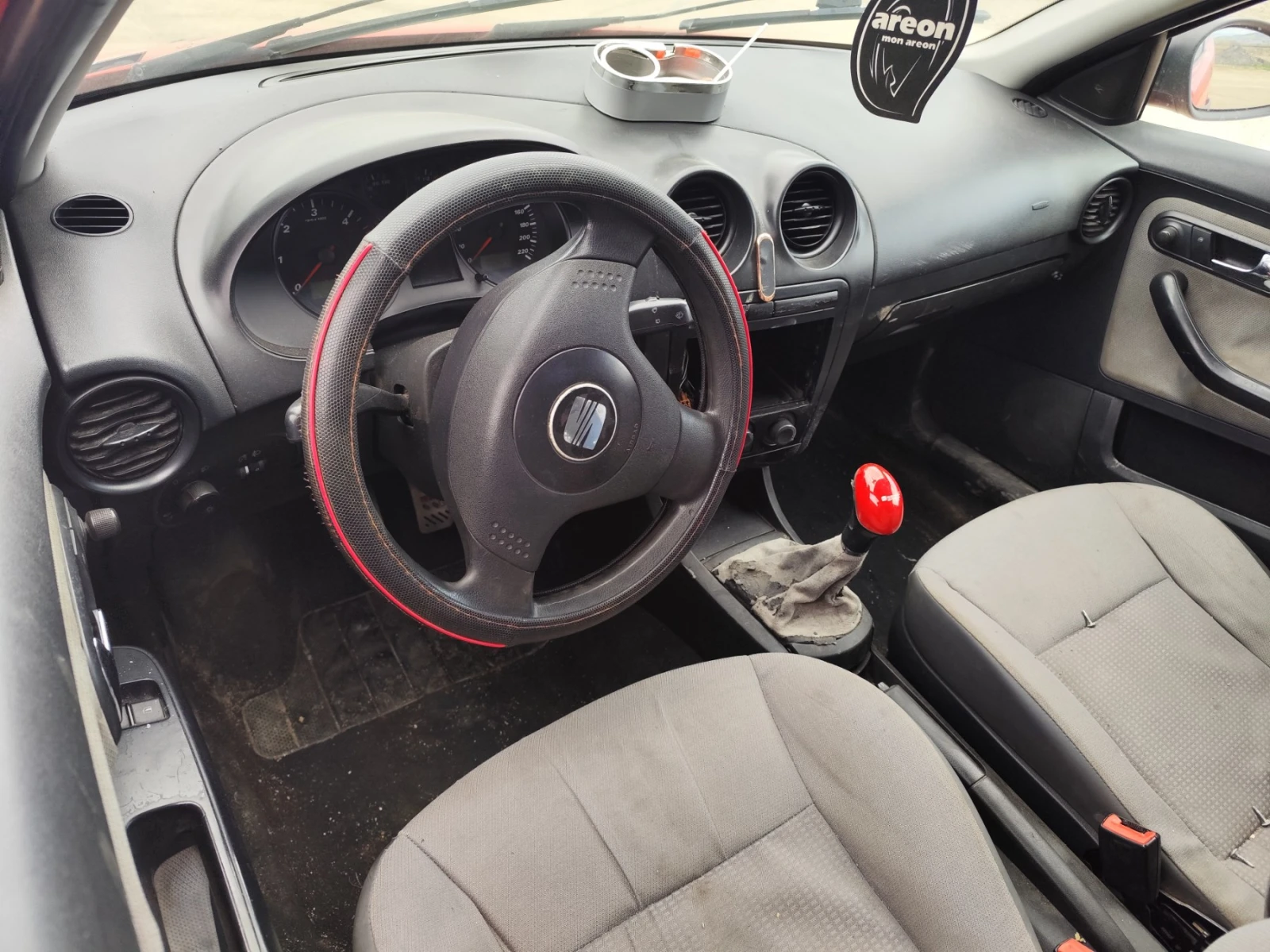 Seat Ibiza 1.4TDI, снимка 4 - Автомобили и джипове - 54176904