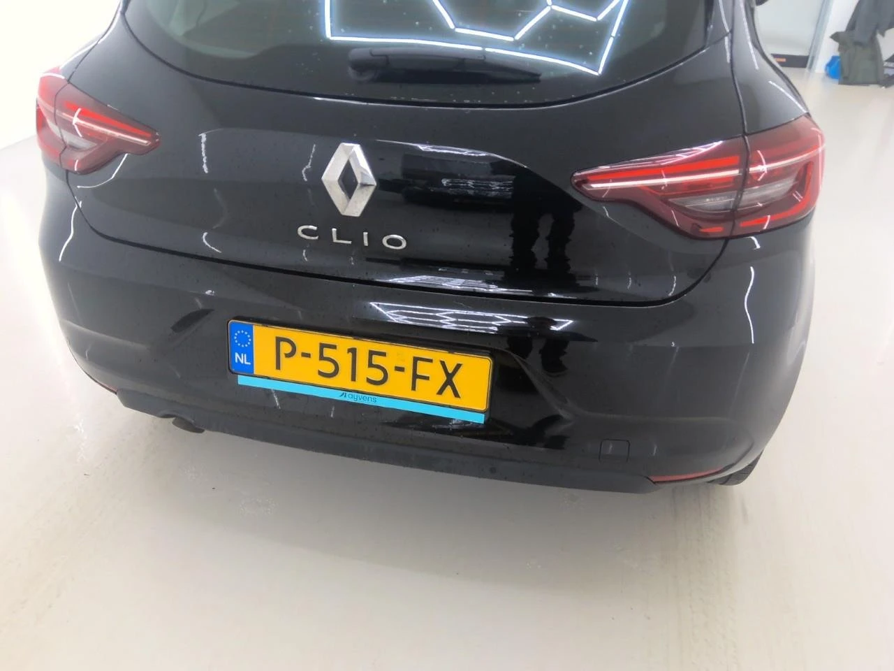 Renault Clio 1.0 Tce Zen, снимка 3 - Автомобили и джипове - 54217413