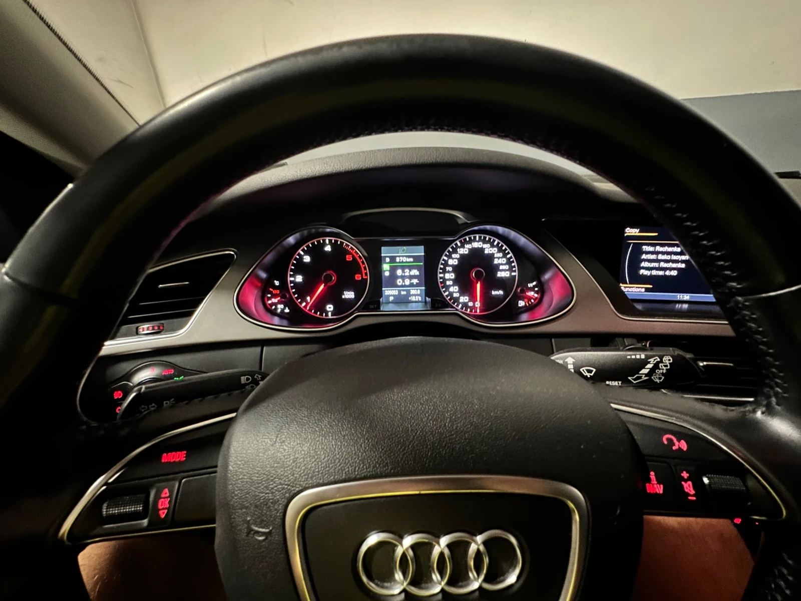 Audi A4  B8.5 Facelift 2.0 TDI, снимка 9 - Автомобили и джипове - 54277259