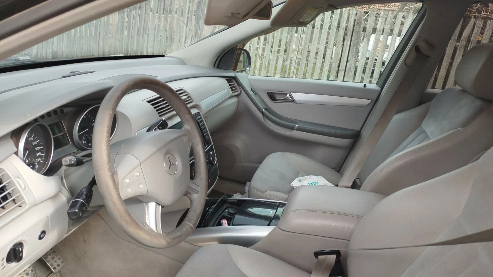 Mercedes-Benz R 320, снимка 8 - Автомобили и джипове - 54301991