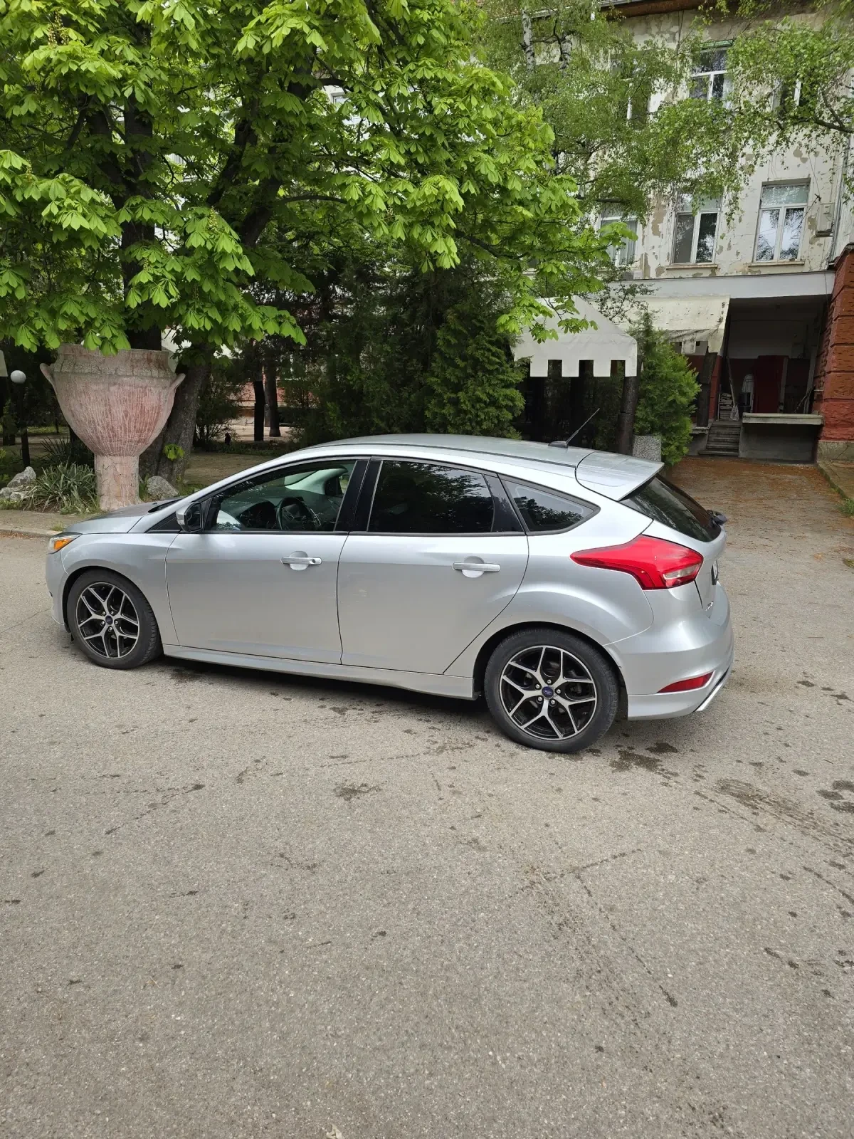 Ford Focus 2.0 SE, снимка 7 - Автомобили и джипове - 54403840
