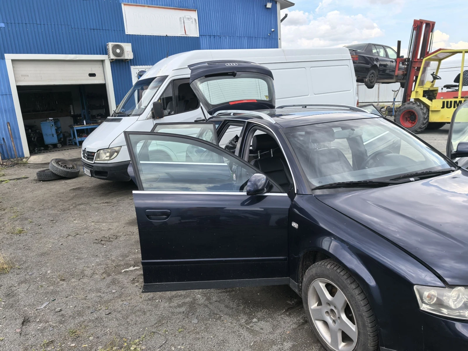 Audi A4 2.0i, снимка 2 - Автомобили и джипове - 54764024