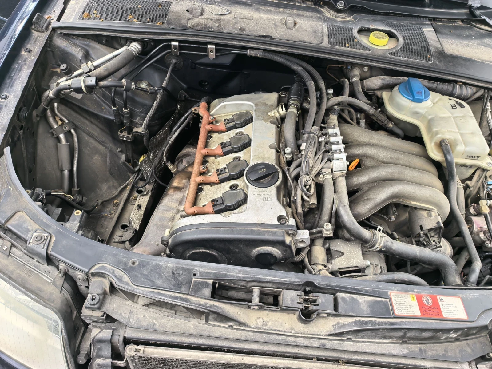 Audi A4 2.0i, снимка 7 - Автомобили и джипове - 54764024