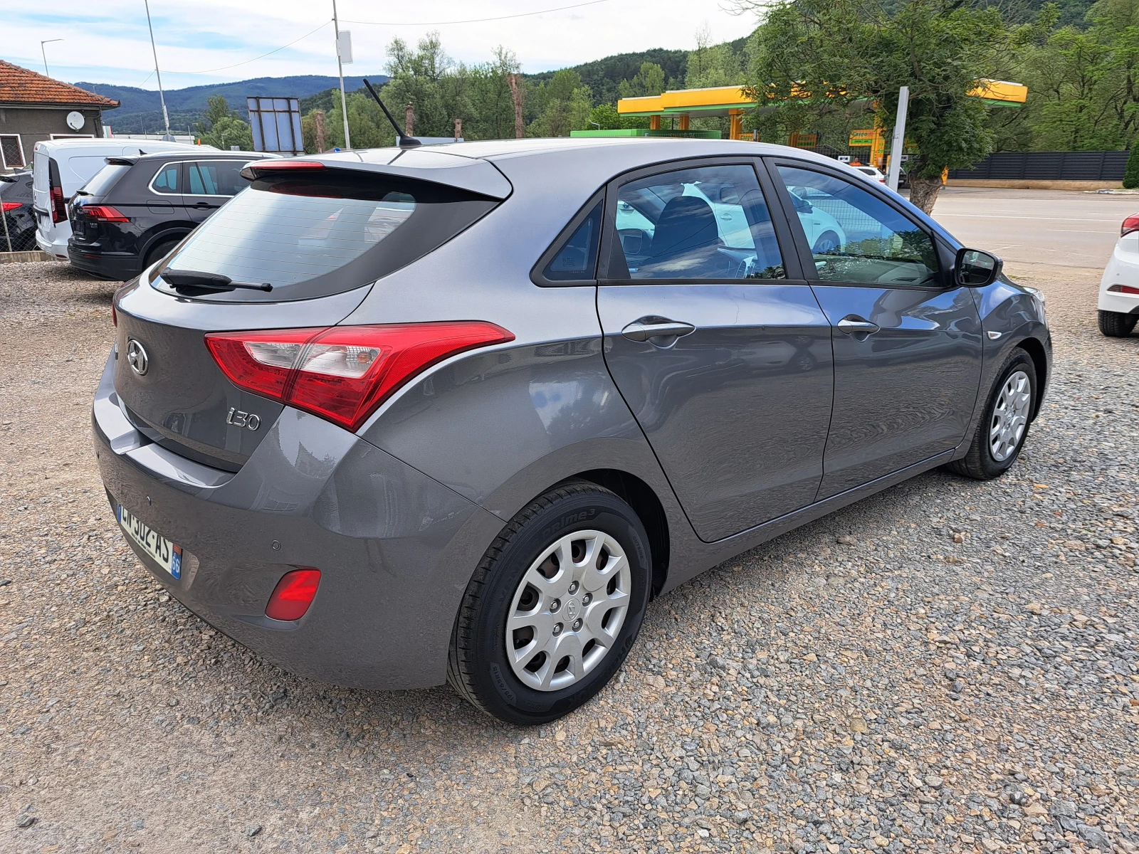 Hyundai I30 1.4i* КЛИМА* ПАРКТР* ТЕМПОМАТ* 6ск, снимка 2 - Автомобили и джипове - 54954115