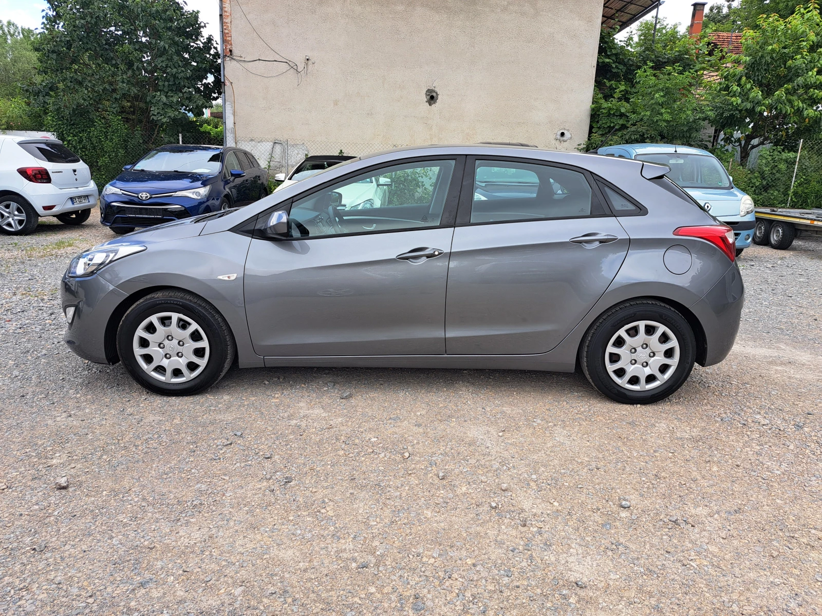 Hyundai I30 1.4i* КЛИМА* ПАРКТР* ТЕМПОМАТ* 6ск, снимка 3 - Автомобили и джипове - 54954115