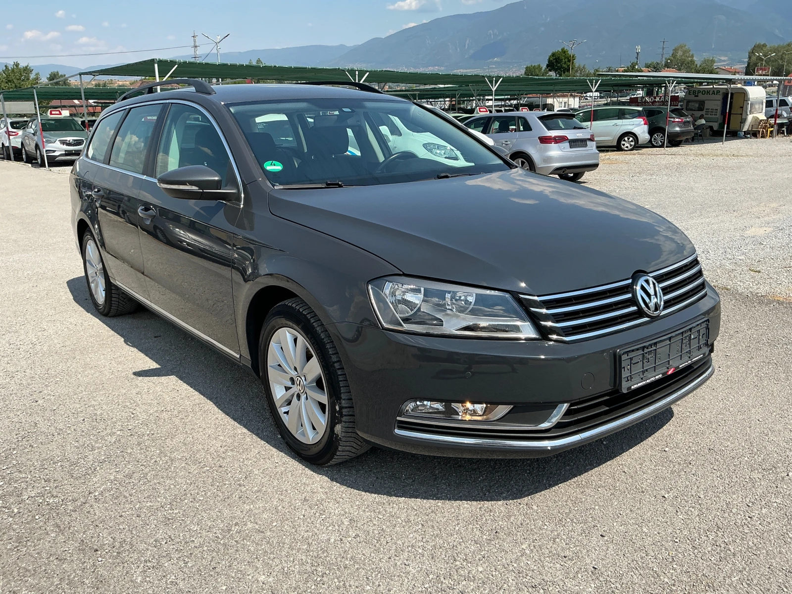 VW Passat 2.0 TDI 4MOTION, снимка 2 - Автомобили и джипове - 55070478