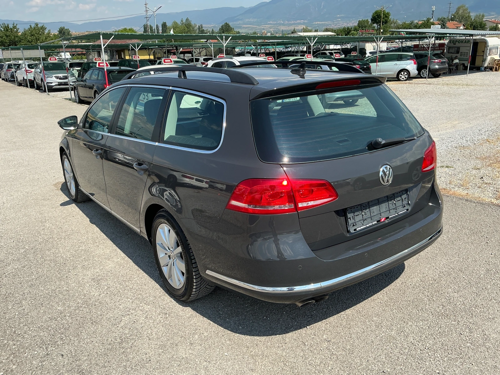 VW Passat 2.0 TDI 4MOTION, снимка 6 - Автомобили и джипове - 55070478