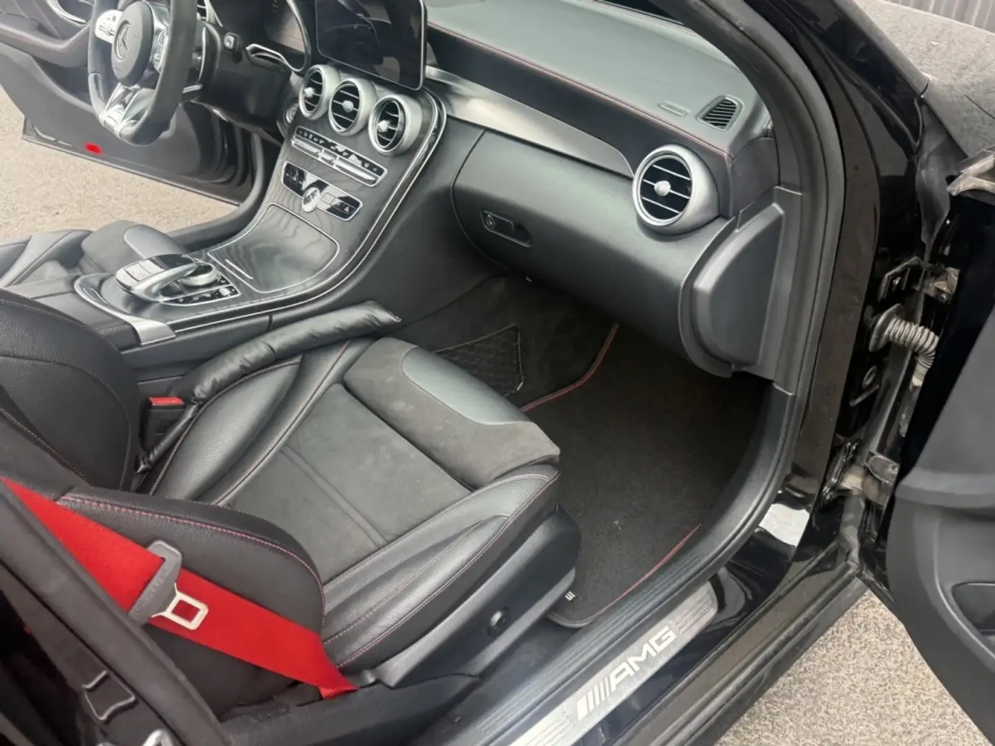 Mercedes-Benz C 43 AMG Burmester* Digital* Пано, снимка 8 - Автомобили и джипове - 55728172