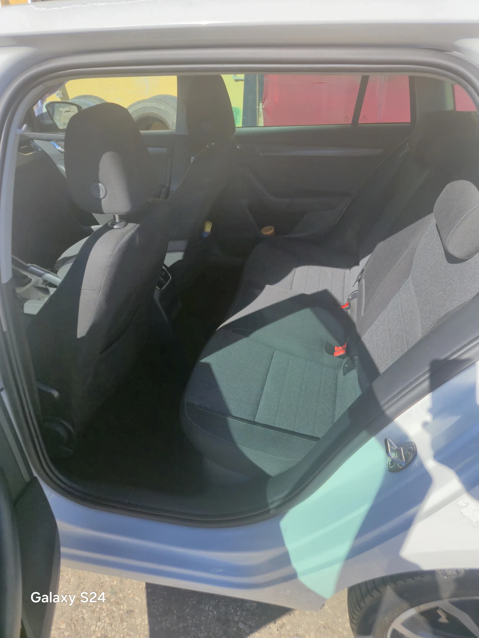 Skoda Octavia Комби, снимка 8 - Автомобили и джипове - 55991562