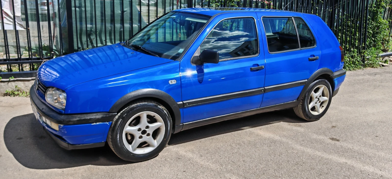 VW Golf TDi 110, снимка 6 - Автомобили и джипове - 56218680