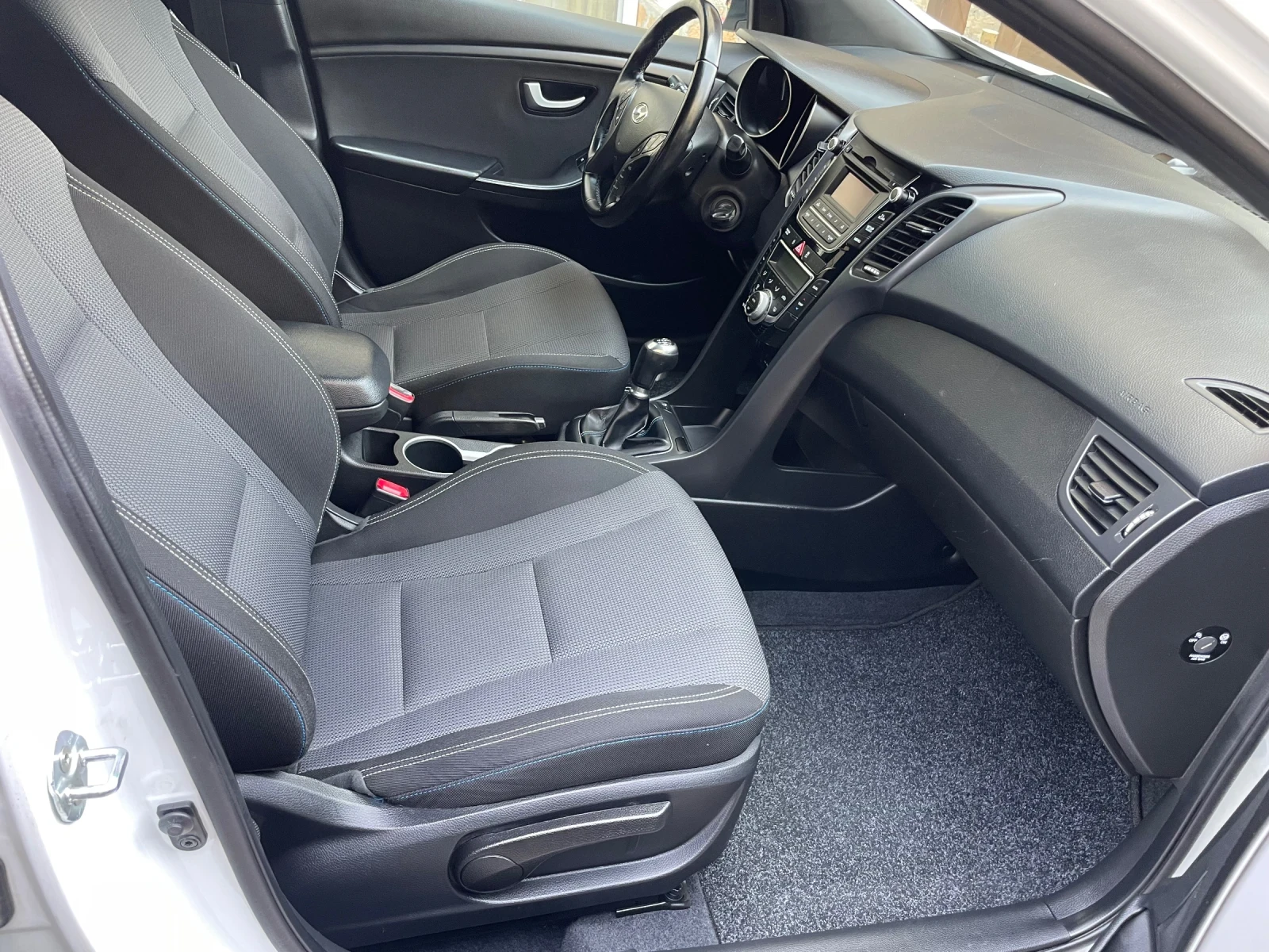 Hyundai I30 1.4i* 100kc* passion blue | Mobile.bg � ����������� 10