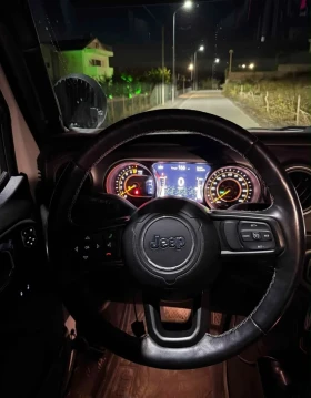 Jeep Gladiator Sport 3.6 V6 4x4 Автоматик 2021, снимка 7