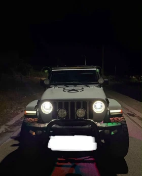 Jeep Gladiator Sport 3.6 V6 4x4 Автоматик 2021, снимка 3