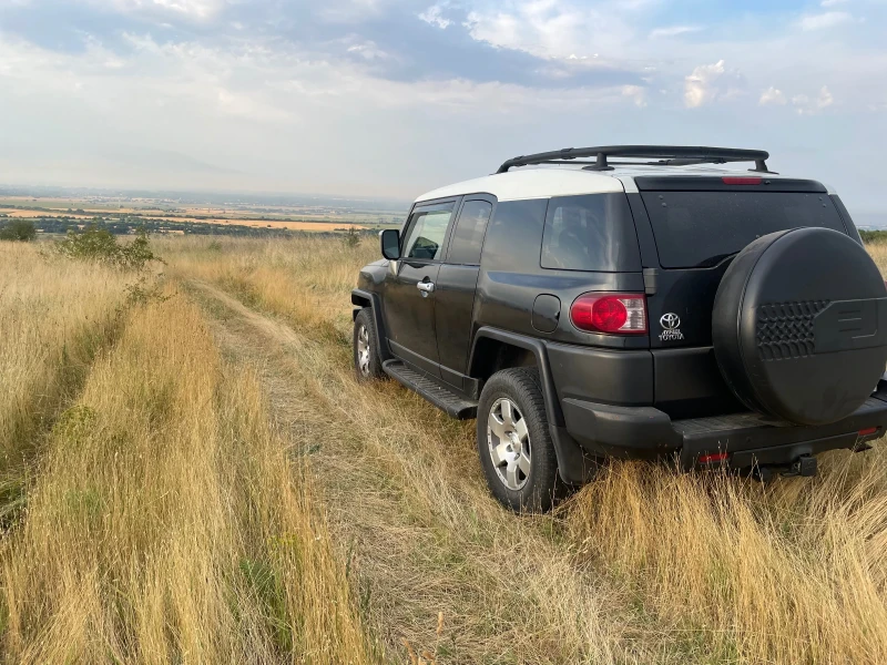 Toyota Fj cruiser Налична в БГ ! 4WD, Diff lock , Atrac, снимка 4 - Автомобили и джипове - 48723742