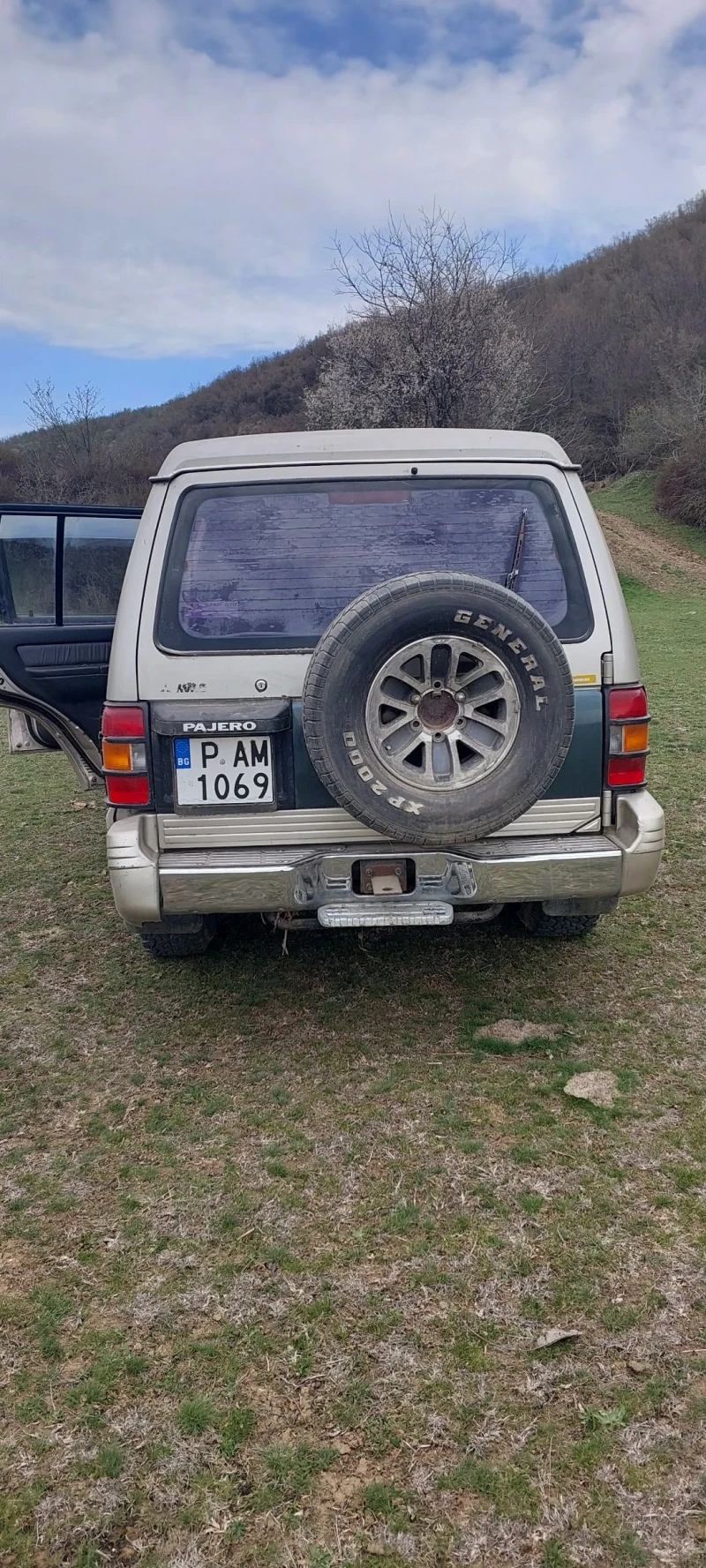 Mitsubishi Pajero Десен волан , снимка 4 - Автомобили и джипове - 52824310