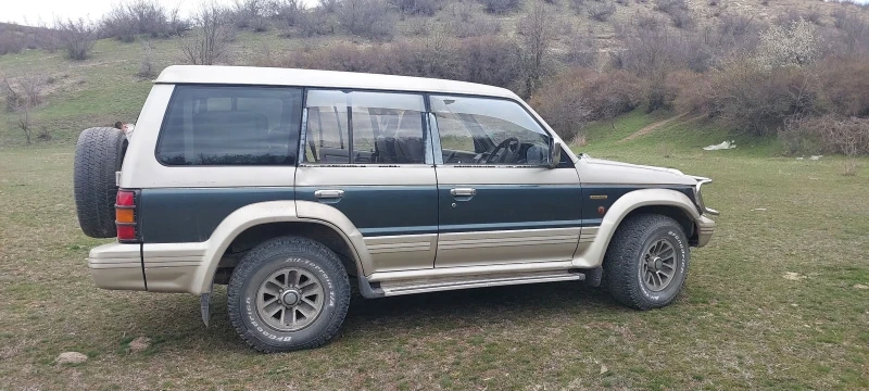 Mitsubishi Pajero Десен волан , снимка 2 - Автомобили и джипове - 52824310
