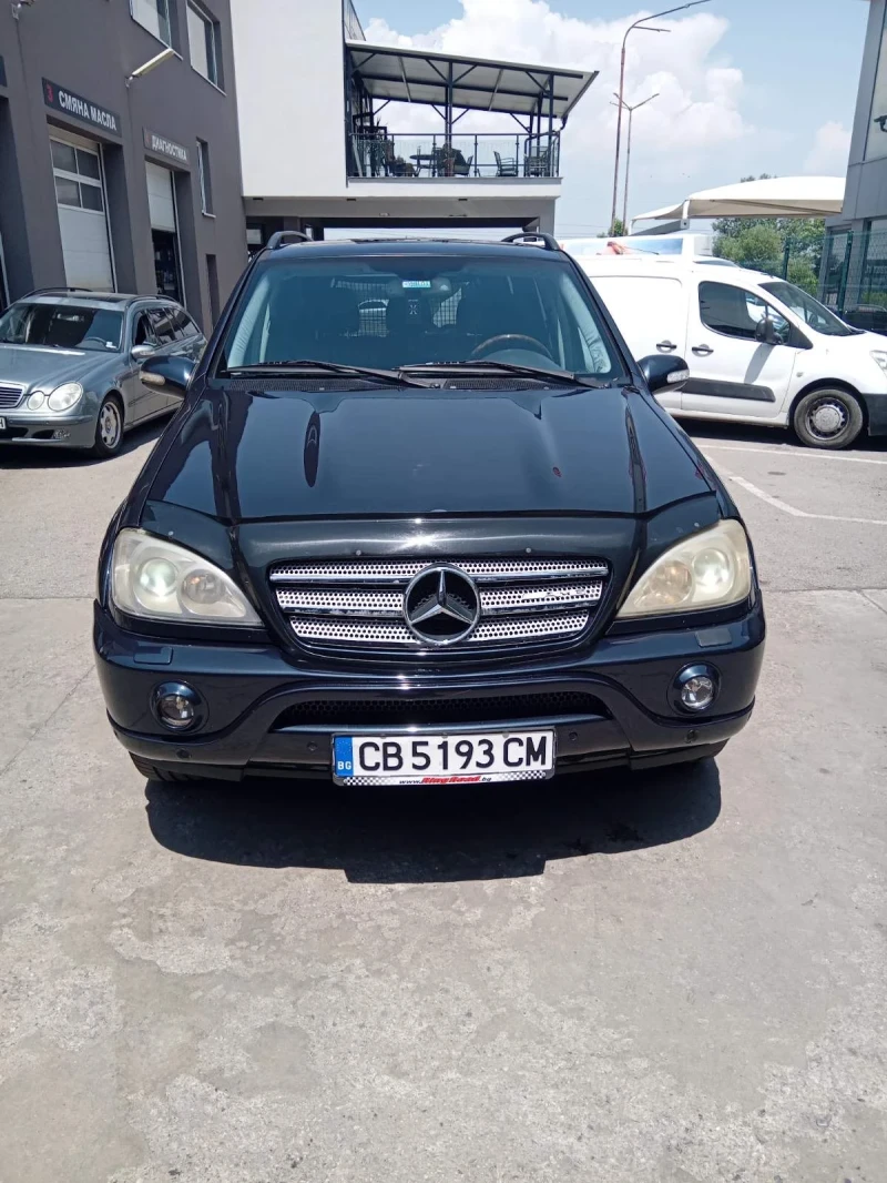 Mercedes-Benz ML 55 AMG  AMG ML 55 V8 (347 кс) 4MATIC 5G-TRONIC