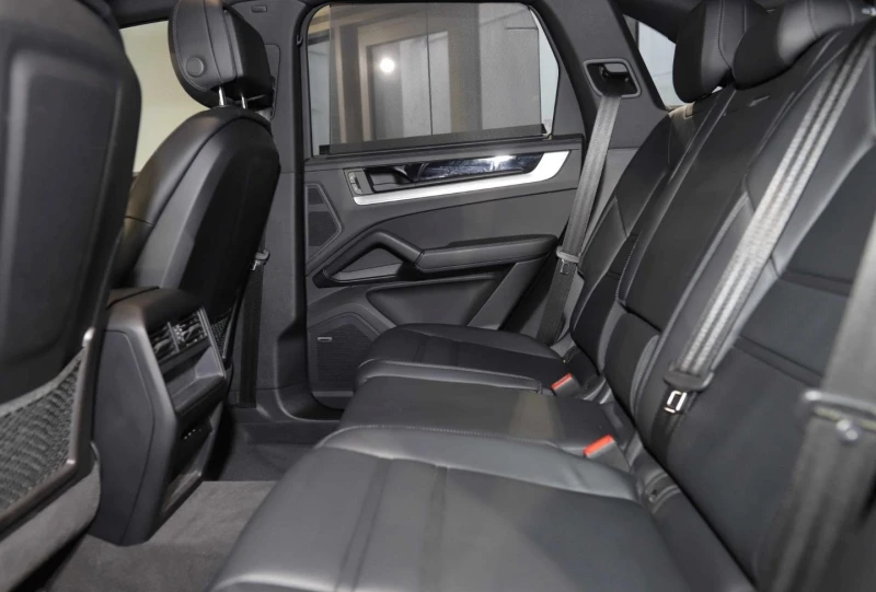 Porsche Cayenne E-HYBRID BOSE PANO SPORT-CHRONO 360, снимка 13 - Автомобили и джипове - 51773203